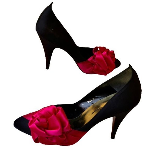 Beverly Feldman Shoes - Beverly Feldman Spain Vintage 80's Black Woven Fabric Pump Flower